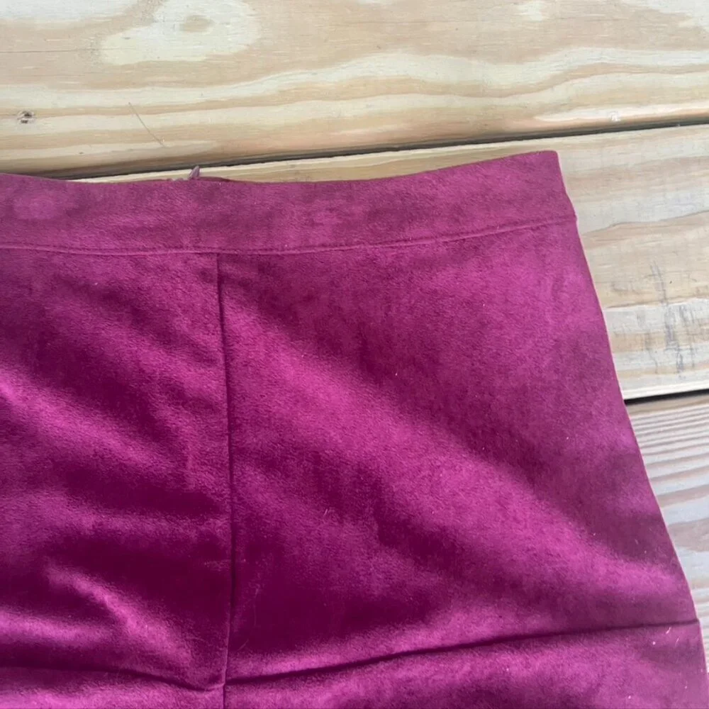 Lulu’s Suede Mini Skirt Maroon NWT Size small